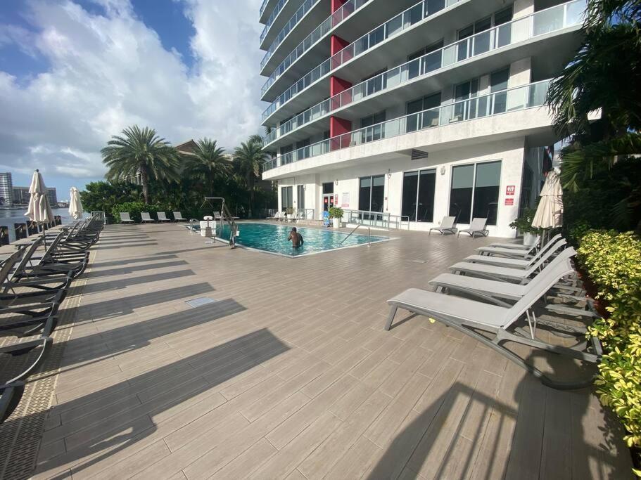 Amazing Studio Beach Walking Distance! 26B 哈兰代尔海滩 外观 照片