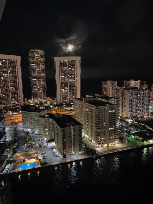 Amazing Studio Beach Walking Distance! 26B 哈兰代尔海滩 外观 照片