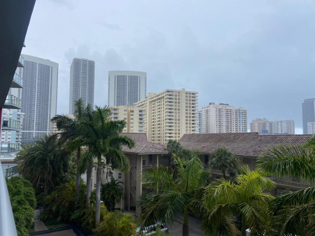 Amazing Studio Beach Walking Distance! 26B 哈兰代尔海滩 外观 照片